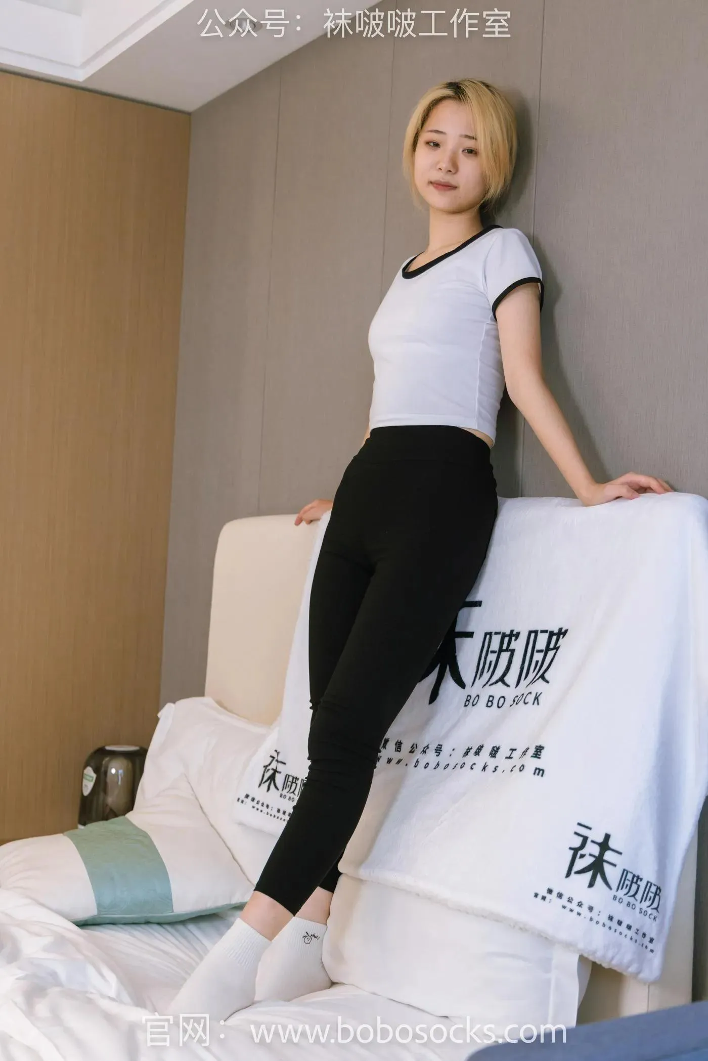 [BoBoSocks袜啵啵]NO.122 小淳-高跟长靴、白棉袜 [149P]插图6